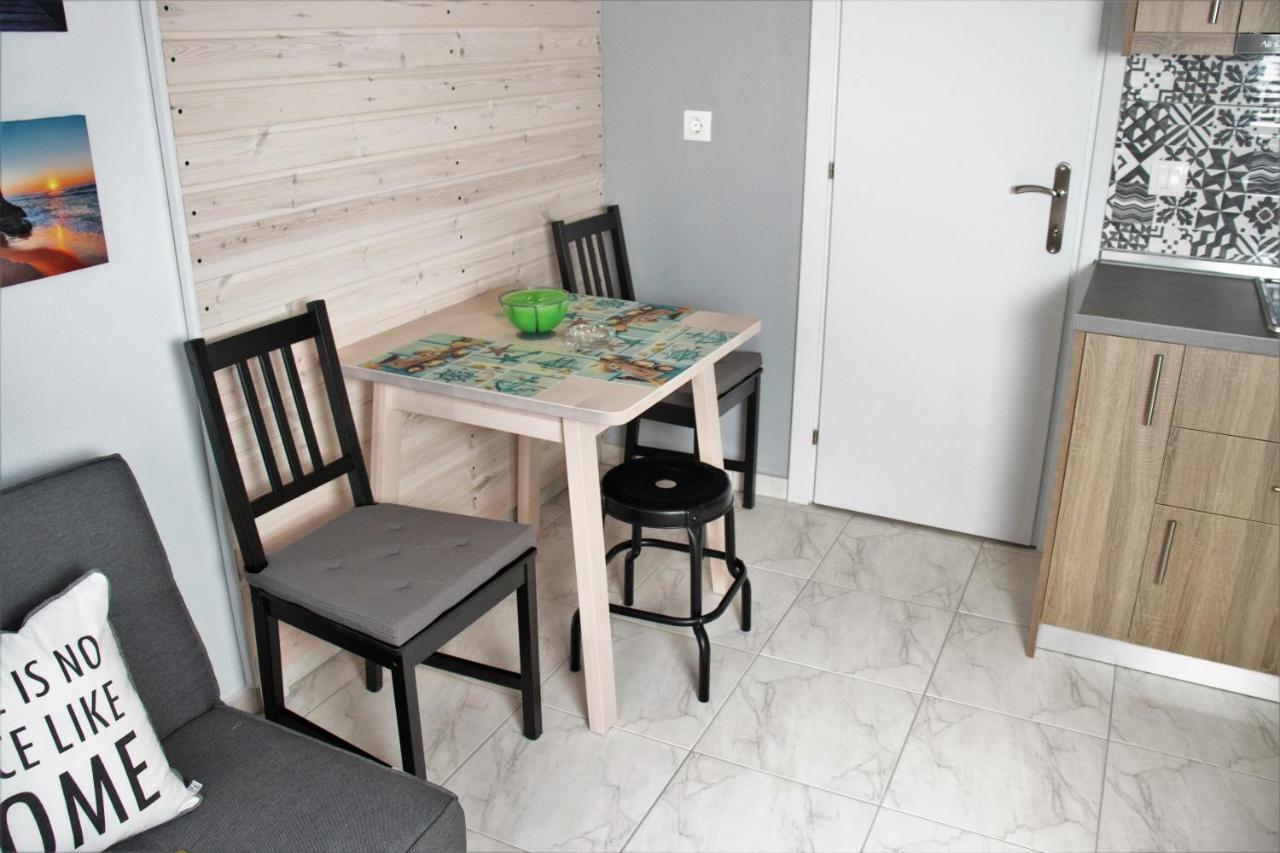 Filippou Luxury Apartments Flogita Exteriör bild