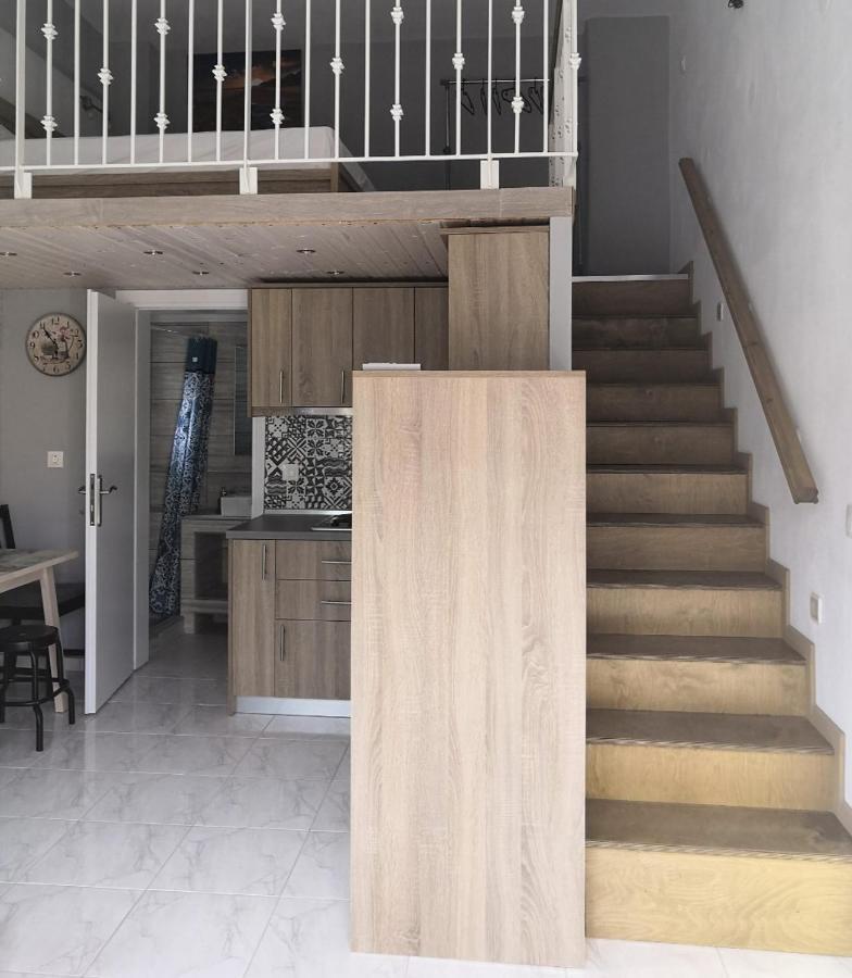 Filippou Luxury Apartments Flogita Exteriör bild