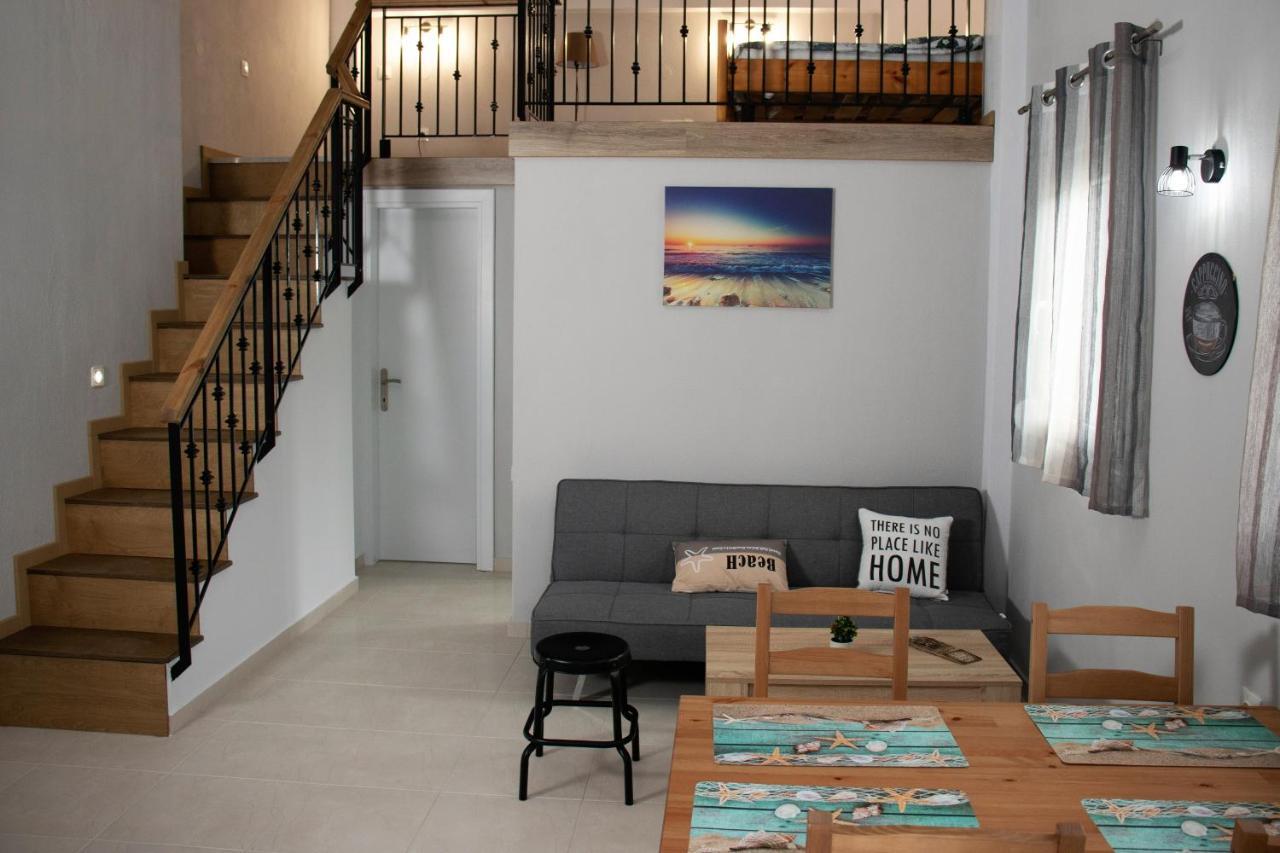 Filippou Luxury Apartments Flogita Exteriör bild